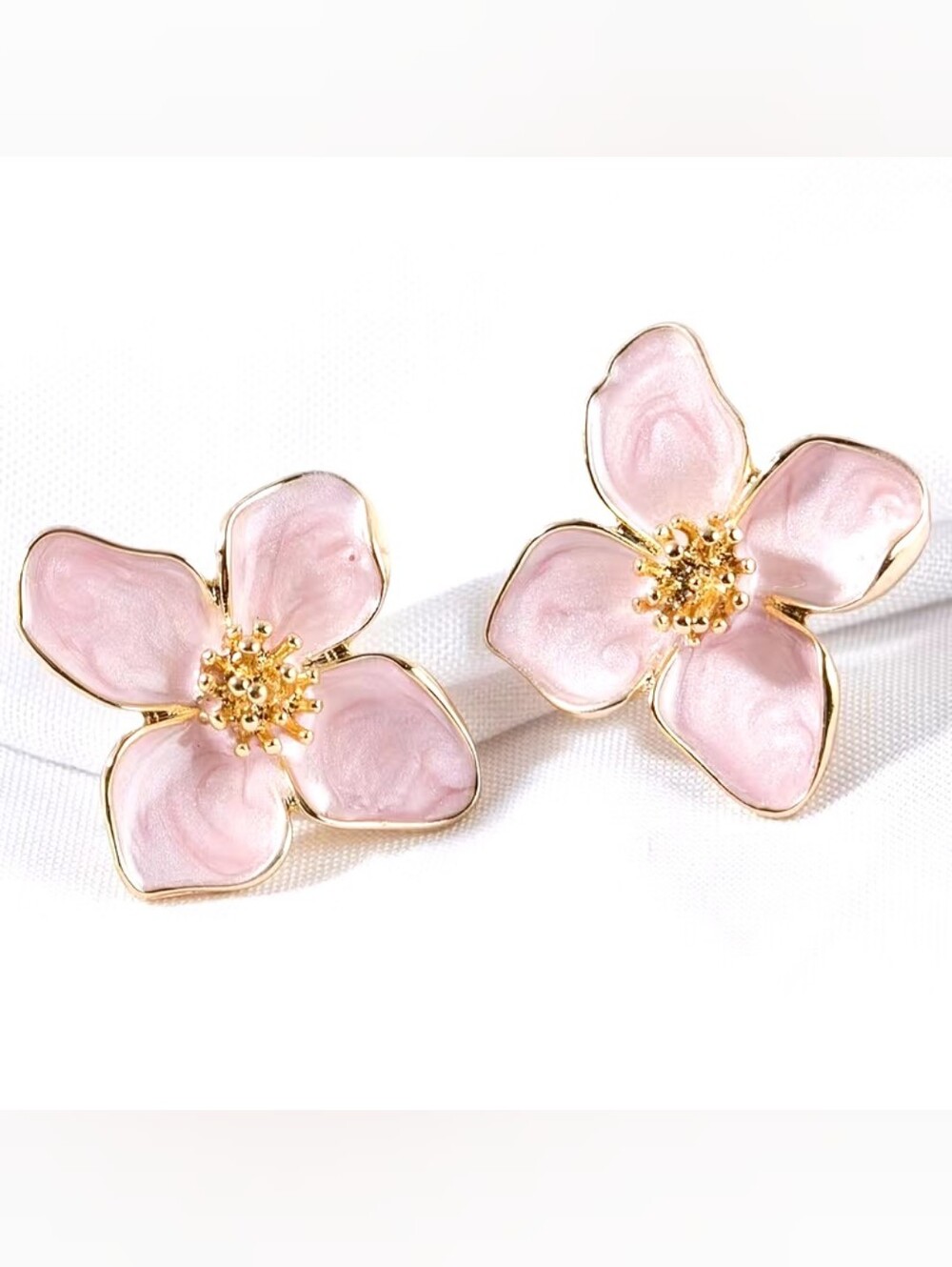 Ligjt Pink Flower Stud Earrings - Gold Accents